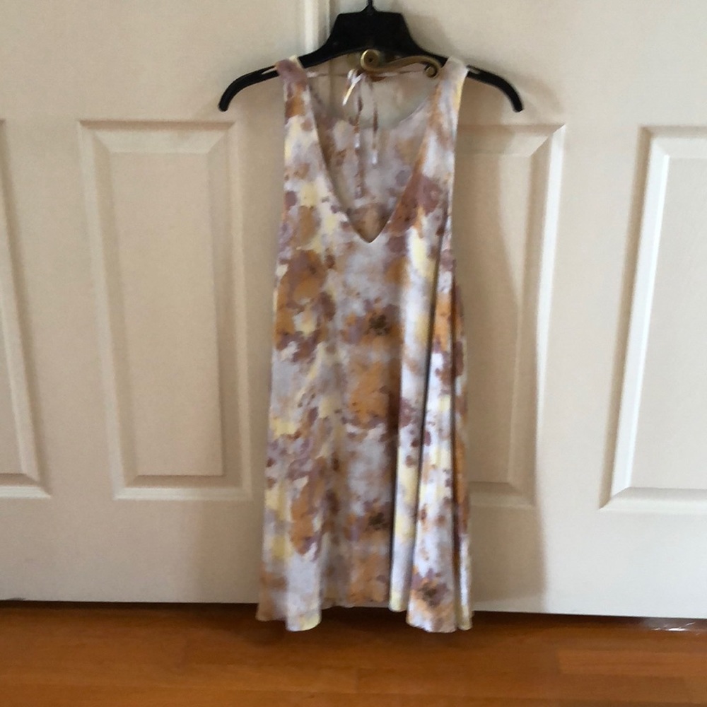 Dress - Picture 4 of 5